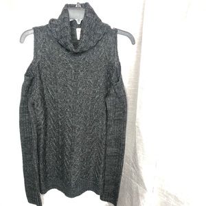 Great cold shoulder sweater